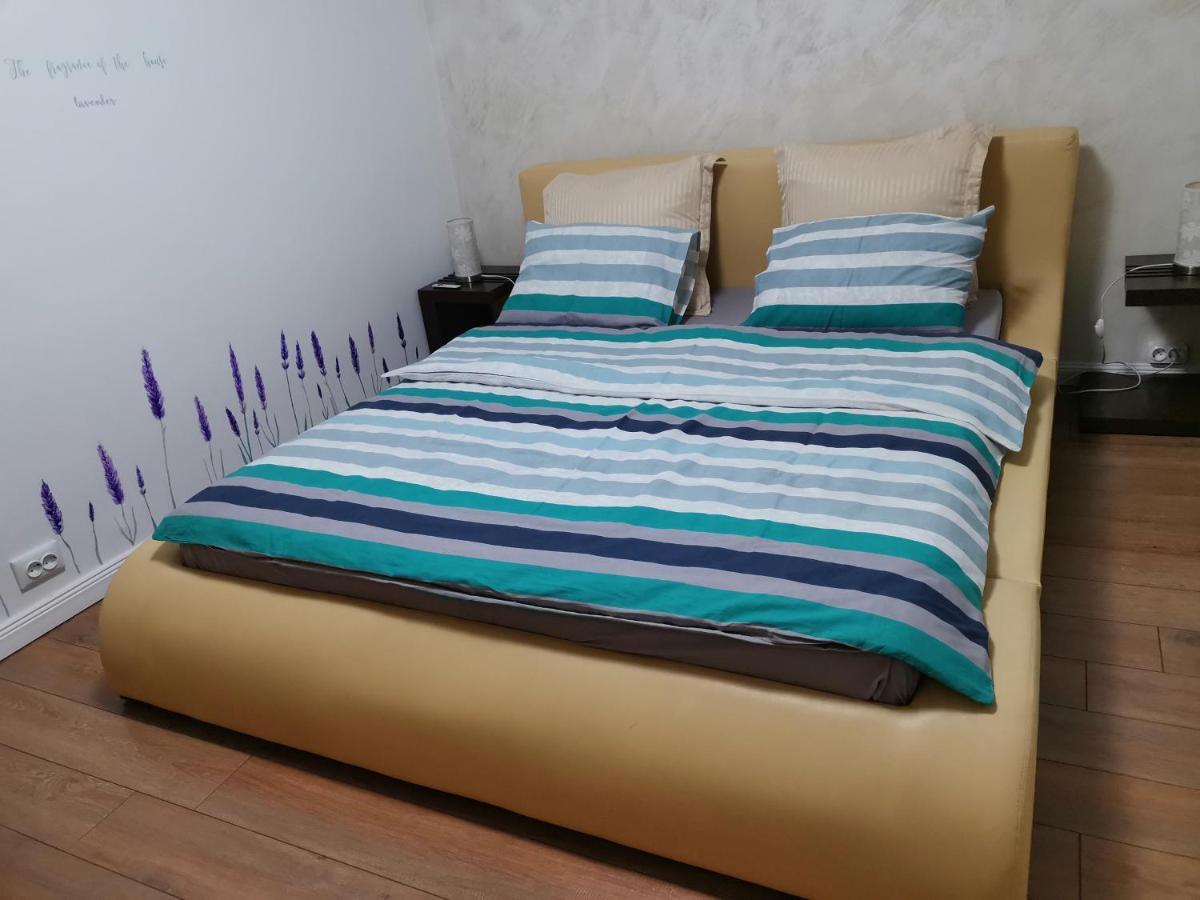 Arka Apartment Craiova Exteriör bild