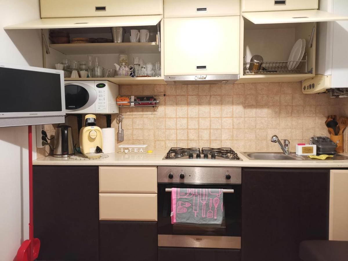 Arka Apartment Craiova Exteriör bild